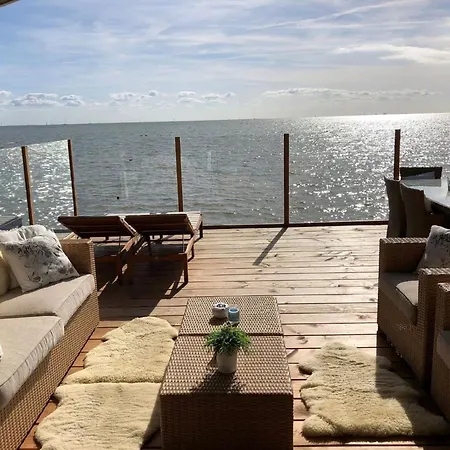 Neue Luxus-ferienvilla Direkt An Der Markerijsselmeer In * Bovenkarspel