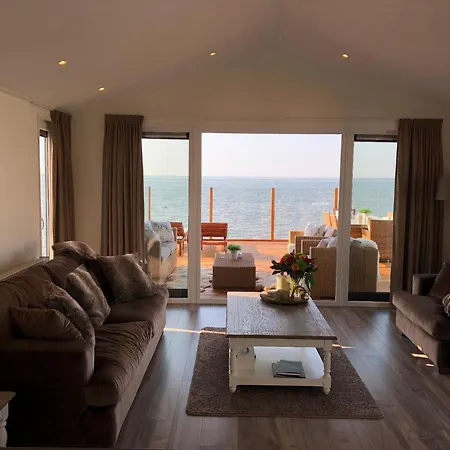 Casa vacanze Neue Luxus-ferienvilla Direkt An Der Markerijsselmeer In