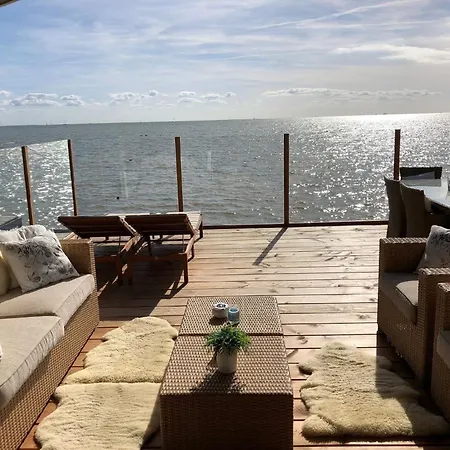 Casa vacanze Neue Luxus-ferienvilla Direkt An Der Markerijsselmeer In *